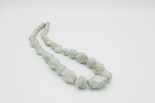 COLLAR HERA GRIS VERDOSO - Imagen 2
